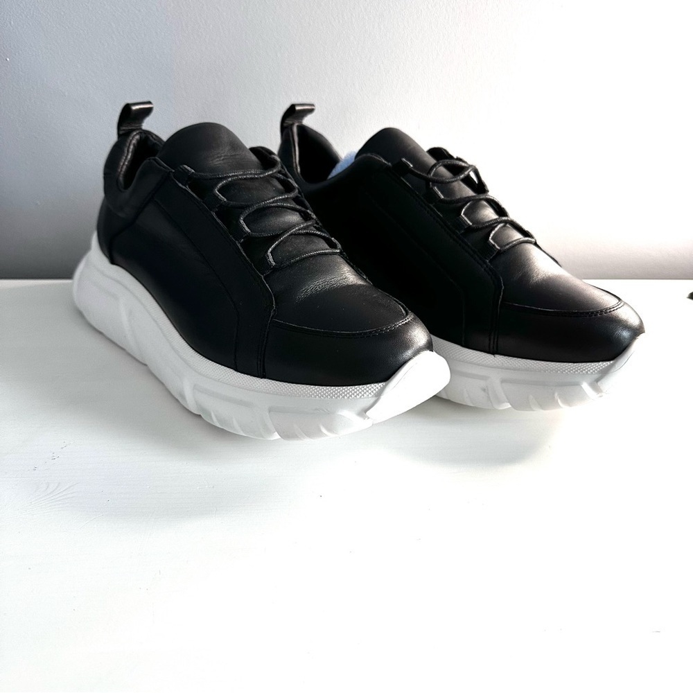 J/Slides NYC Knockout Leather Sneakers Size 10